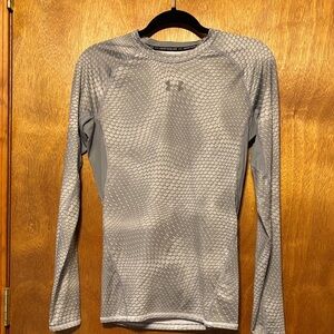 Under Armour Silver Textured Long Sleeve Top compression heatgear medium